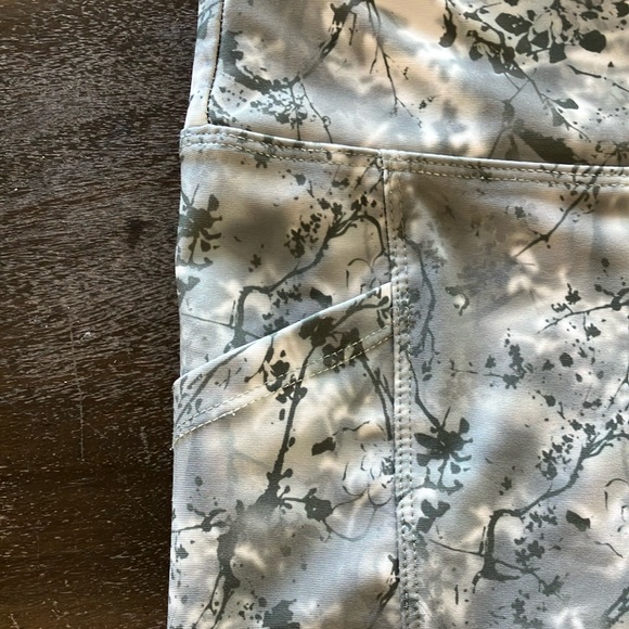 2 Balance Collection Gray and Green Bike Shorts - Picture 3 of 8